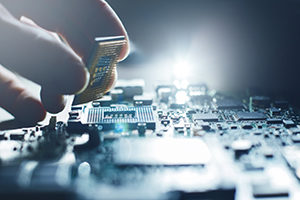 Electronic engineer